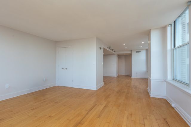 66 Monroe Ave Apt 1008, Memphis, TN 38103