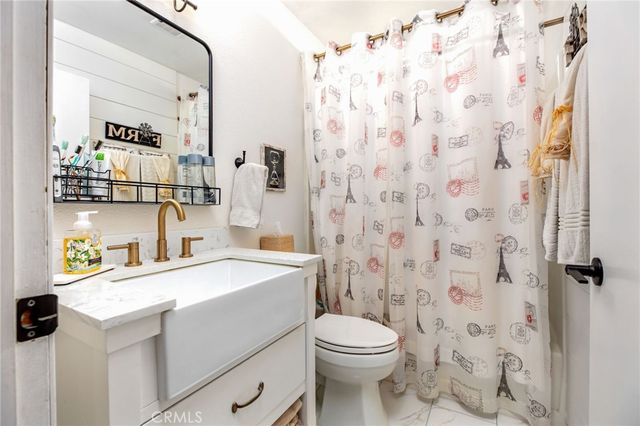 2372 Antigua Court, Hemet, CA 92545