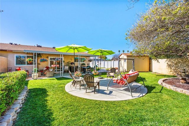 2372 Antigua Court, Hemet, CA 92545