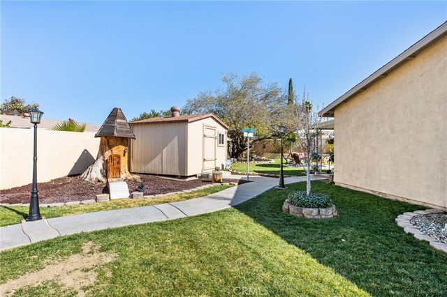 2372 Antigua Court, Hemet, CA 92545