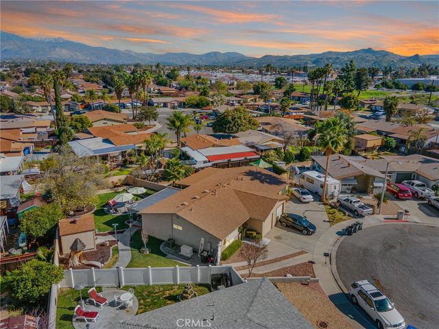 2372 Antigua Court, Hemet, CA 92545