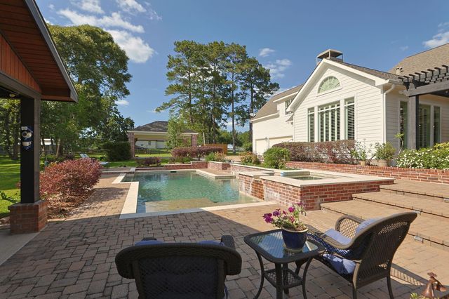 32203 River Park Drive, Magnolia, TX 77355