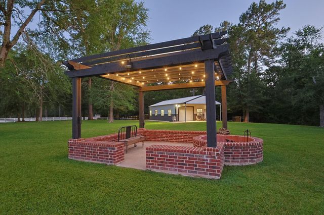 32203 River Park Drive, Magnolia, TX 77355