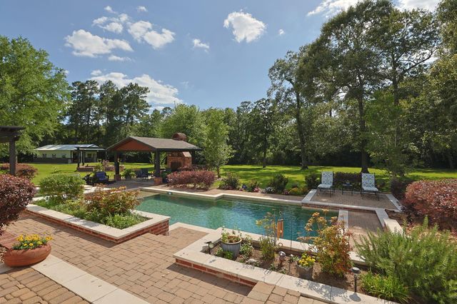 32203 River Park Drive, Magnolia, TX 77355