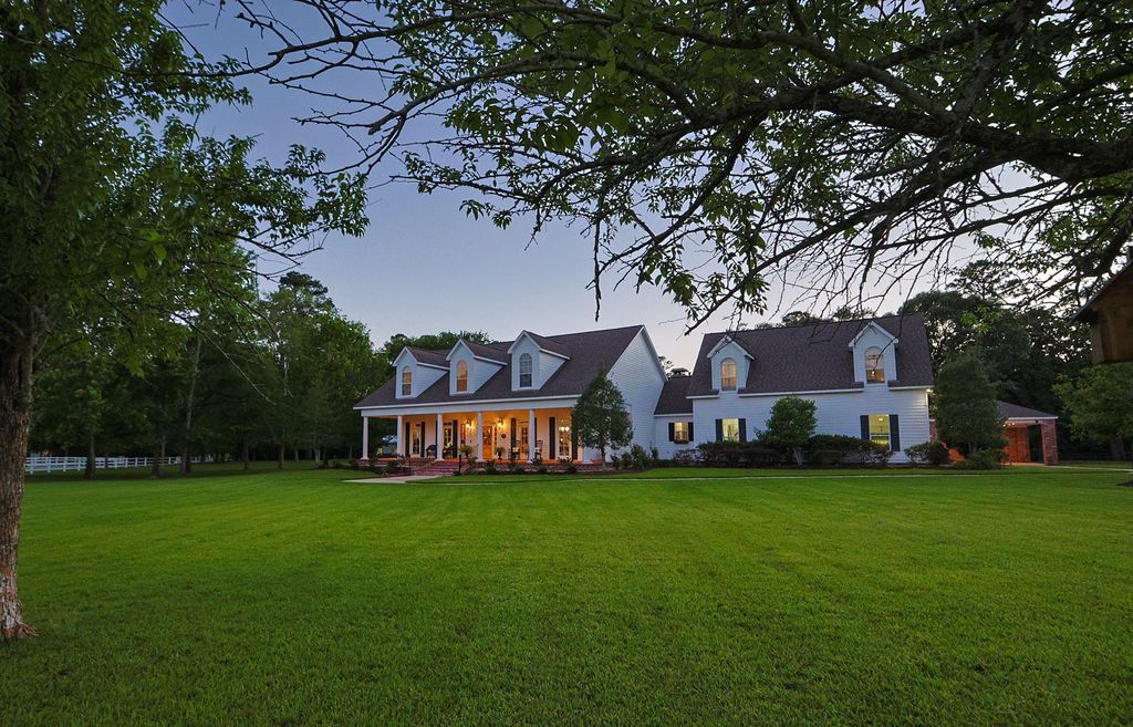 32203 River Park Drive, Magnolia, TX 77355