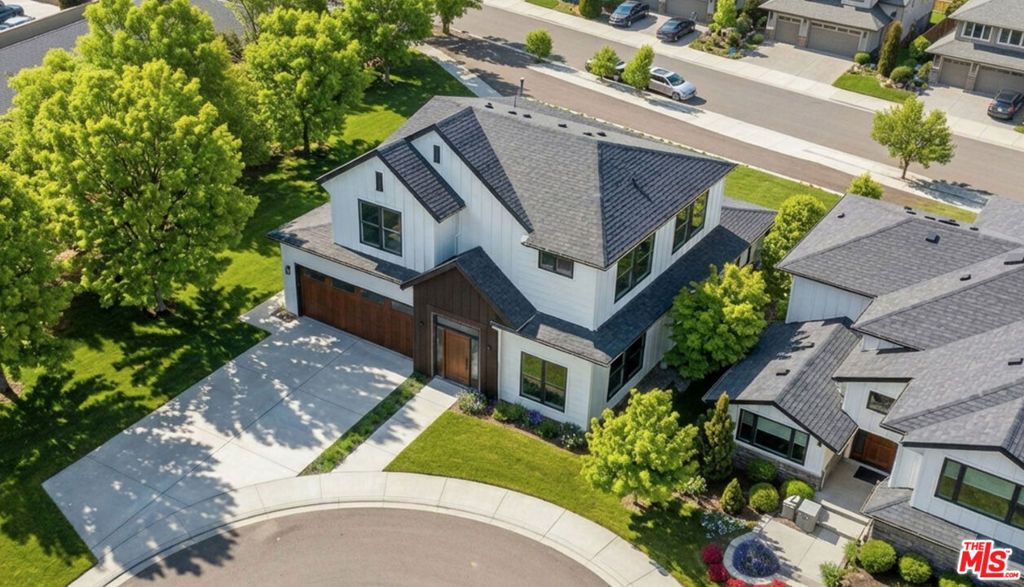 Image 2 of property listing at 20260 Thagard Way, Yorba Linda, CA 92887
