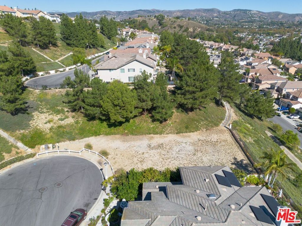 Image 5 of property listing at 20260 Thagard Way, Yorba Linda, CA 92887