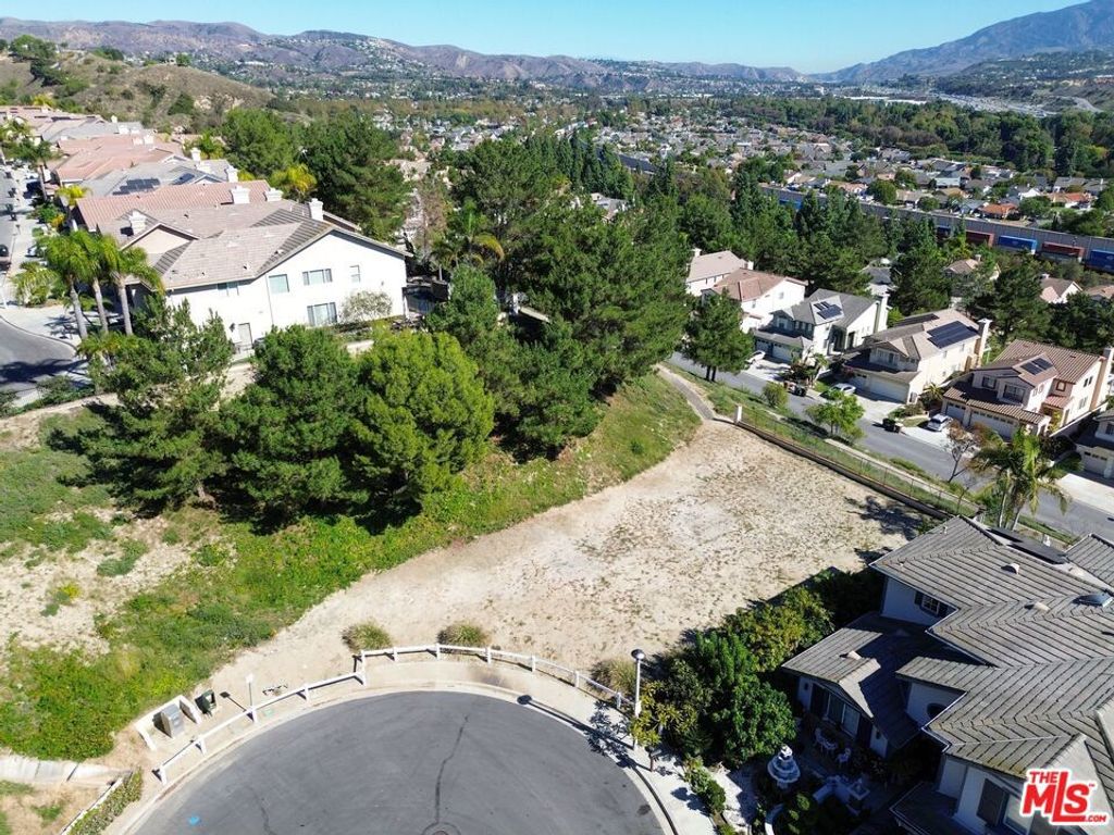 Image 6 of property listing at 20260 Thagard Way, Yorba Linda, CA 92887