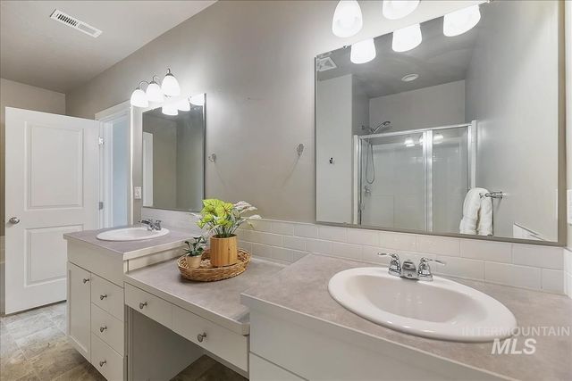 652 S Lancaster Drive, Nampa, ID 83686