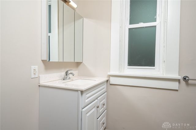 16 Mcdaniel Street, Dayton, OH 45405