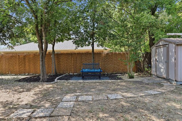 629 Park Lane, Highland Village, TX 75077