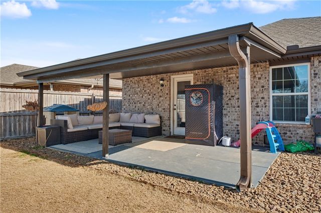 5905 NW McClellen Street, Bentonville, AR 72713