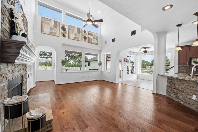 7211 Savannah Glen Lane W, Richmond, TX 77469