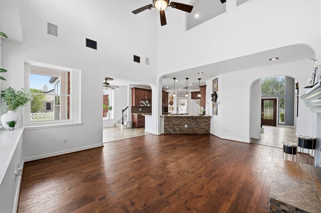 7211 Savannah Glen Lane W, Richmond, TX 77469