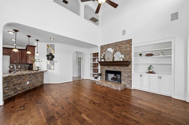 7211 Savannah Glen Lane W, Richmond, TX 77469