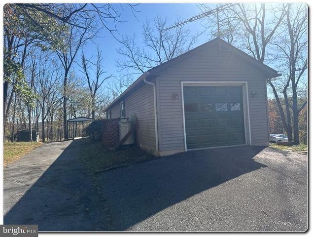 120 JAMES RD, Bernville, PA 19506