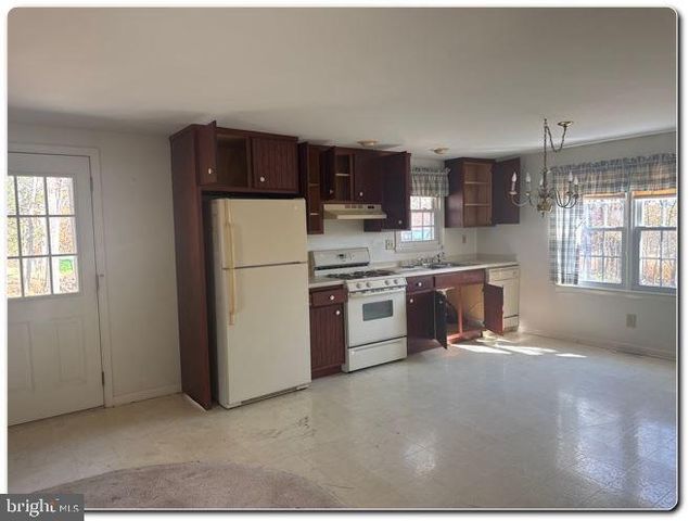 120 JAMES RD, Bernville, PA 19506