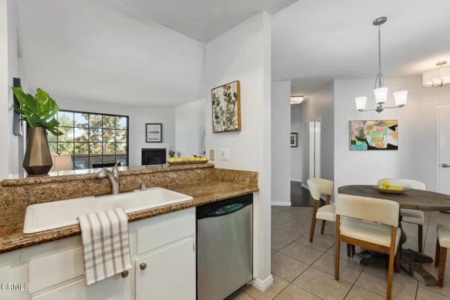 221 S Oak Knoll Avenue 304, Pasadena, CA 91101