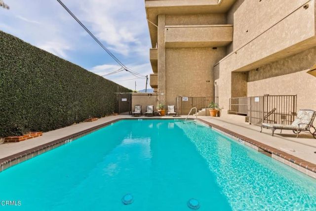 221 S Oak Knoll Avenue 304, Pasadena, CA 91101