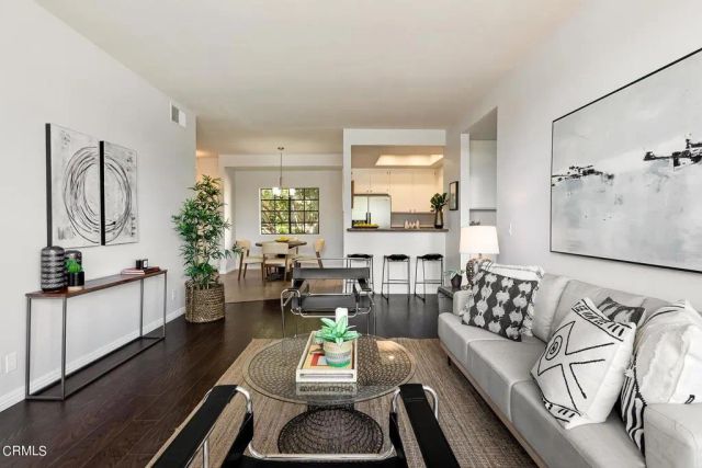 221 S Oak Knoll Avenue 304, Pasadena, CA 91101