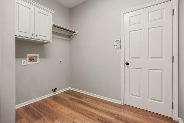 3024 S Fallbrook Court, Blue Springs, MO 64015
