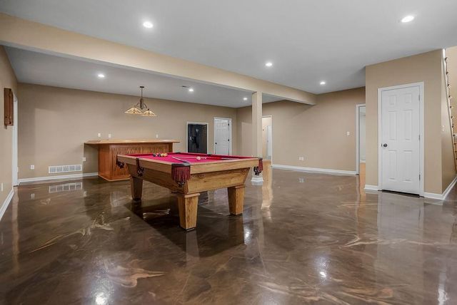 3024 S Fallbrook Court, Blue Springs, MO 64015