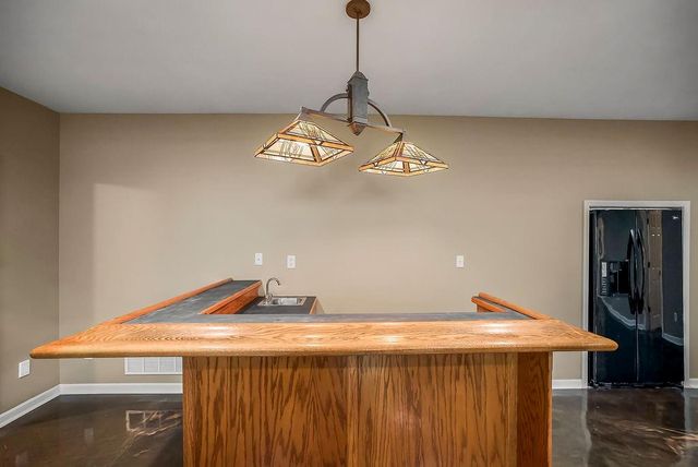 3024 S Fallbrook Court, Blue Springs, MO 64015