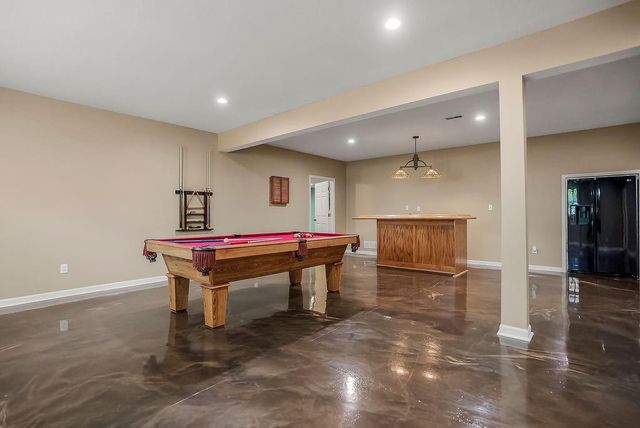 3024 S Fallbrook Court, Blue Springs, MO 64015