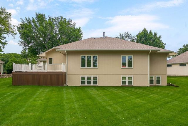 3024 S Fallbrook Court, Blue Springs, MO 64015