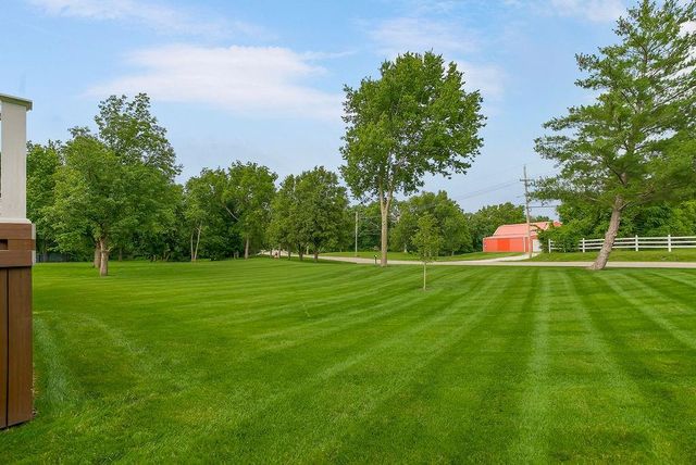 3024 S Fallbrook Court, Blue Springs, MO 64015