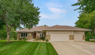 3024 S Fallbrook Court, Blue Springs, MO 64015