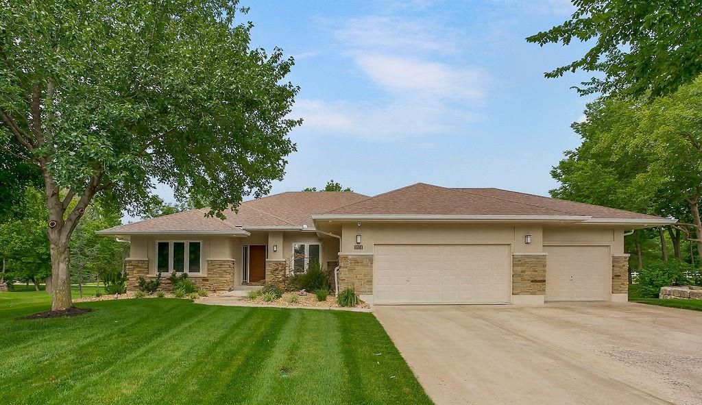 3024 S Fallbrook Court, Blue Springs, MO 64015
