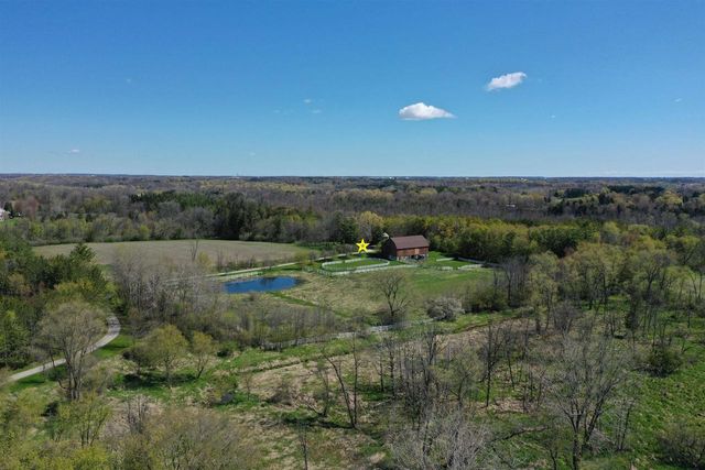 4002 CTY RD I, Saukville, WI 53080