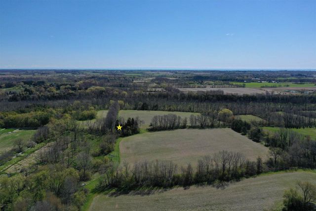 4002 CTY RD I, Saukville, WI 53080