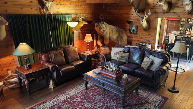 4002 CTY RD I, Saukville, WI 53080