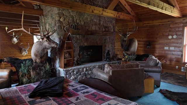 4002 CTY RD I, Saukville, WI 53080