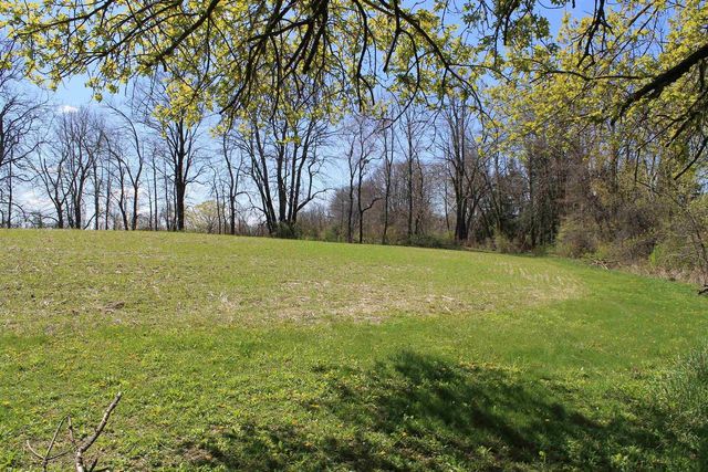 4002 CTY RD I, Saukville, WI 53080