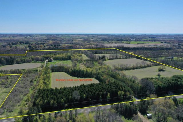 4002 CTY RD I, Saukville, WI 53080