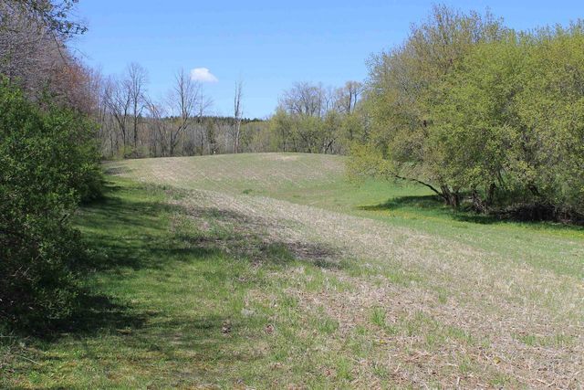 4002 CTY RD I, Saukville, WI 53080
