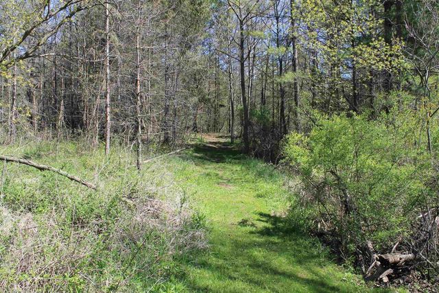 4002 CTY RD I, Saukville, WI 53080
