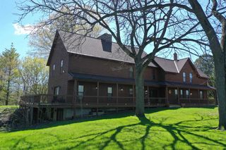 4002 CTY RD I, Saukville, WI 53080
