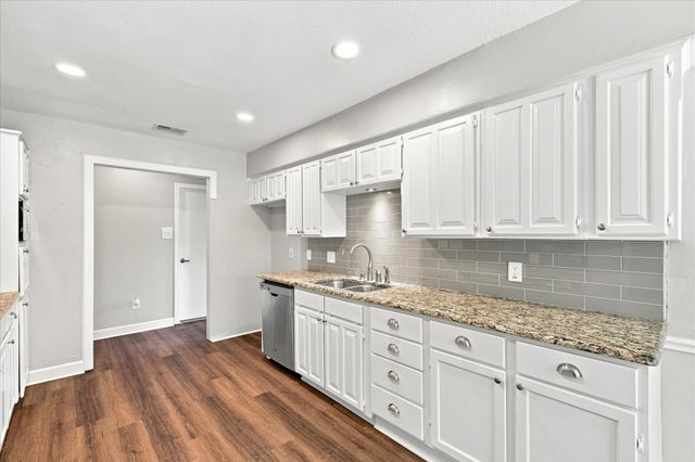 7320 Wesley Court, North Richland Hills, TX 76180