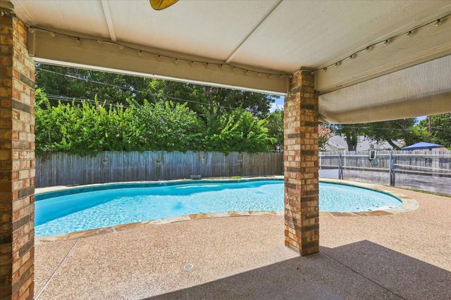 7320 Wesley Court, North Richland Hills, TX 76180