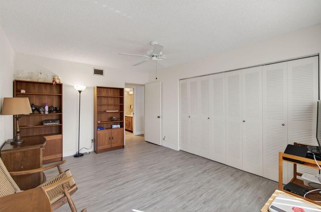 5392 Lakefront Boulevard A, Delray Beach, FL 33484