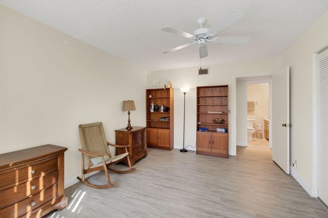 5392 Lakefront Boulevard A, Delray Beach, FL 33484