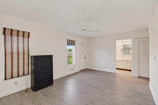 5392 Lakefront Boulevard A, Delray Beach, FL 33484