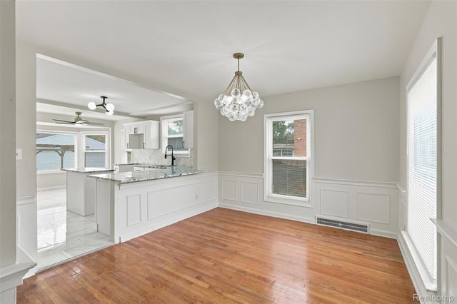 16130 Whitcomb Street, Detroit, MI 48235