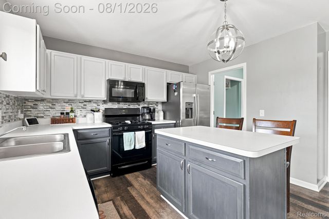 5189 Meadow Crest Circle, Grand Blanc Charter Township, MI 48442