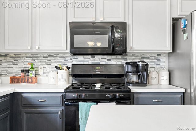 5189 Meadow Crest Circle, Grand Blanc Charter Township, MI 48442