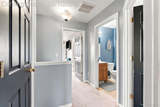 5189 Meadow Crest Circle, Grand Blanc Charter Township, MI 48442